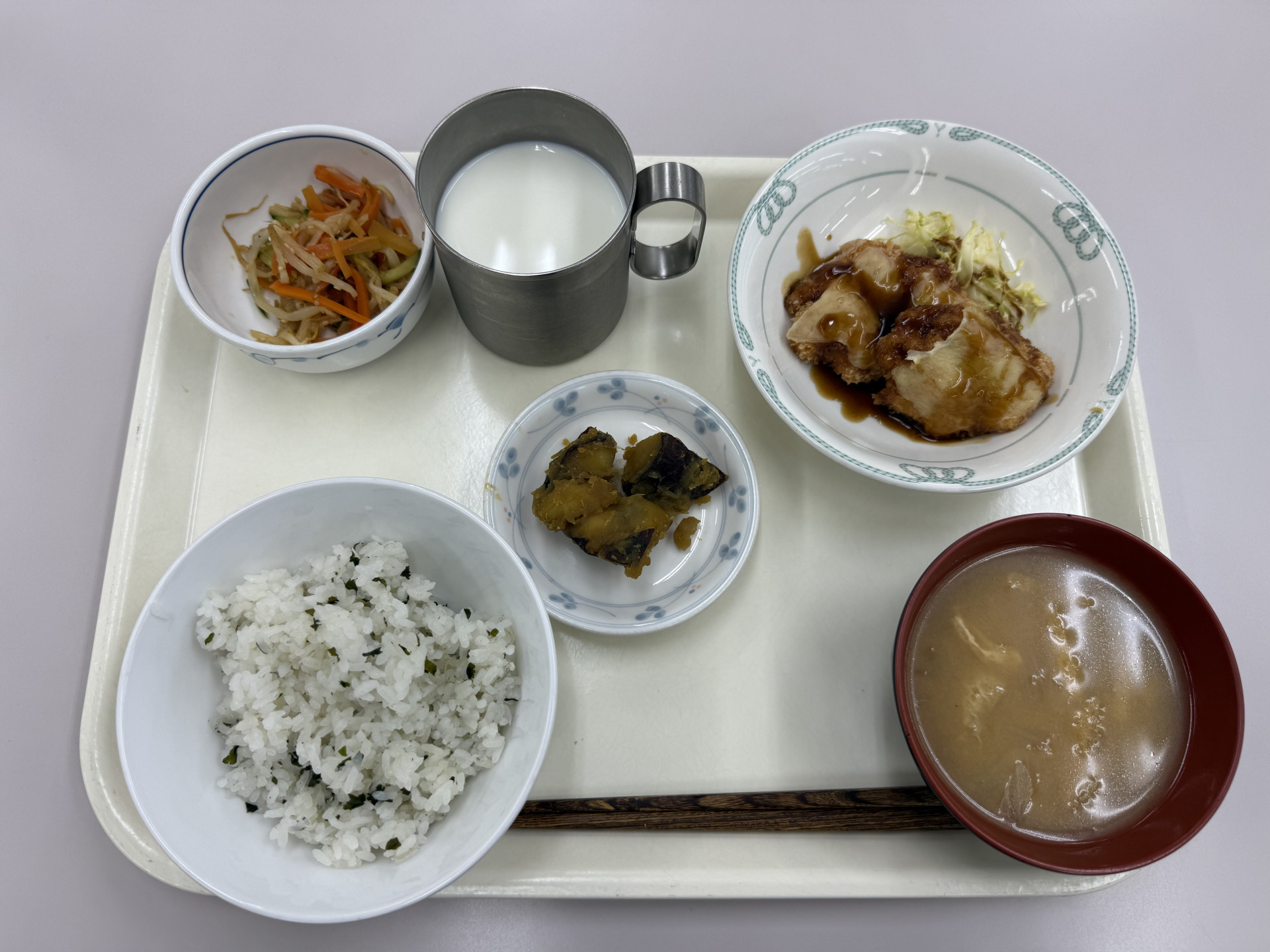 250428 給食１